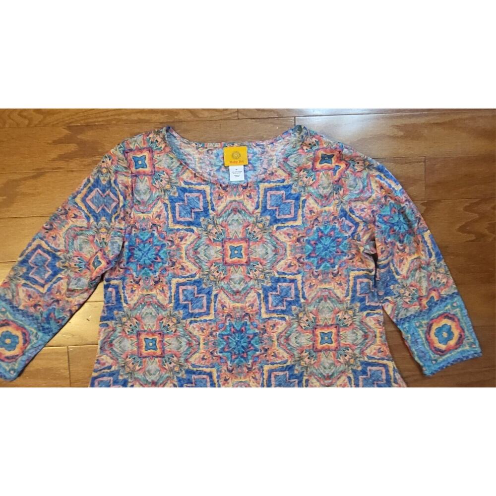 Women Ruby Red Size Medium Colorful Aztec Style Top3/4 Sleeve - Picture 5 of 11